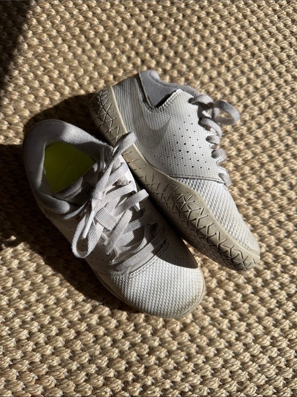 Nike Kids Cheer White Athletic Sneakers Shoes size 11C
